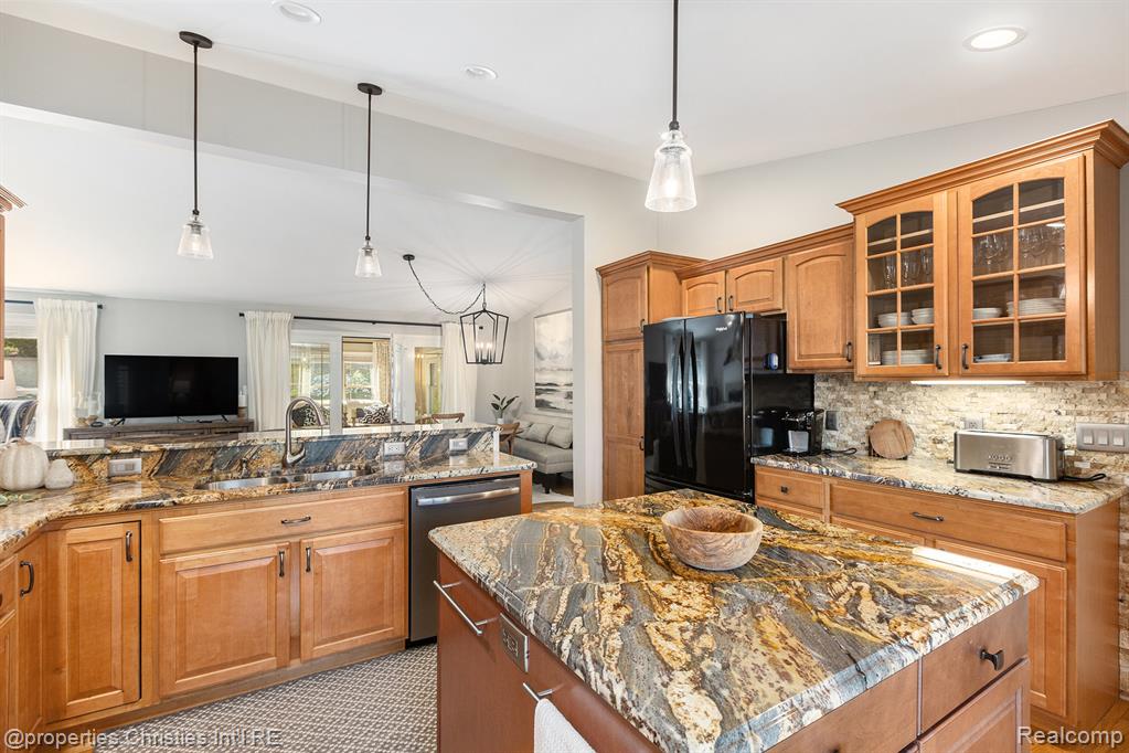 7524 Evergreen Ridge Drive, Harbor Springs, MI 49740 — Photo 11