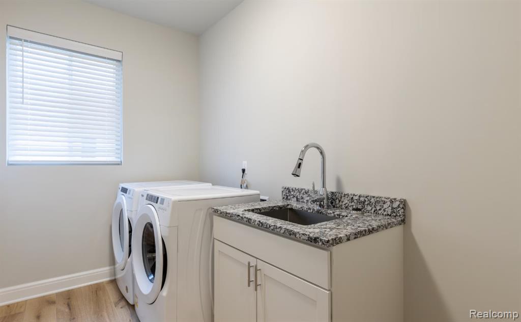 4308 Navin Field Lane, Troy, MI 48085 — Photo 9