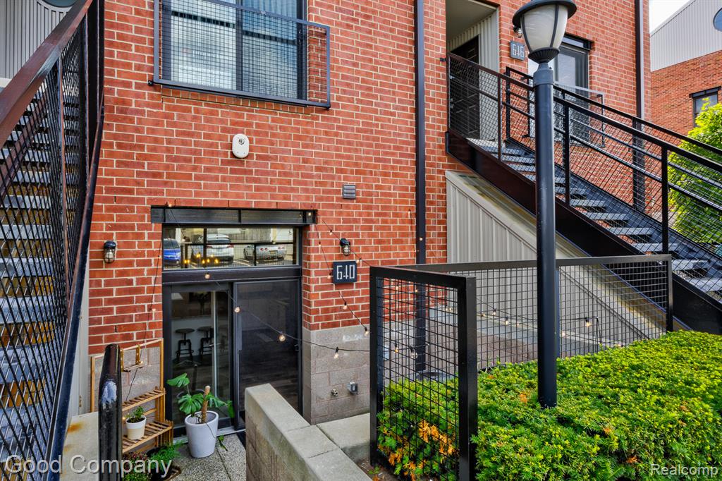 640 W 11 Mile Road, Royal Oak, MI 48067 — Photo 39