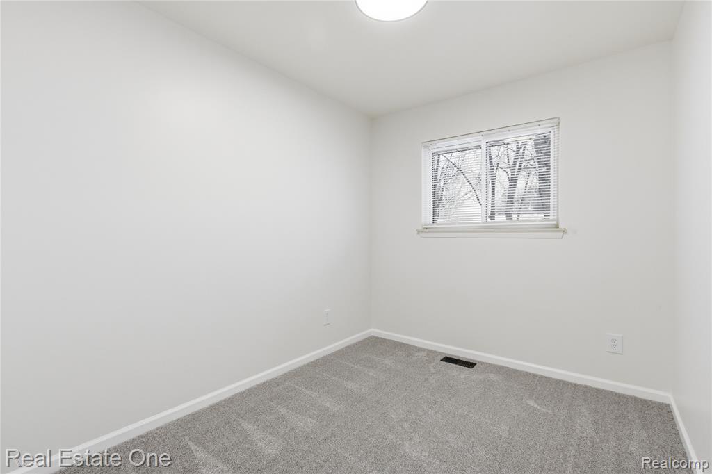 9223 Roosevelt Street, Taylor, MI 48180 — Photo 13