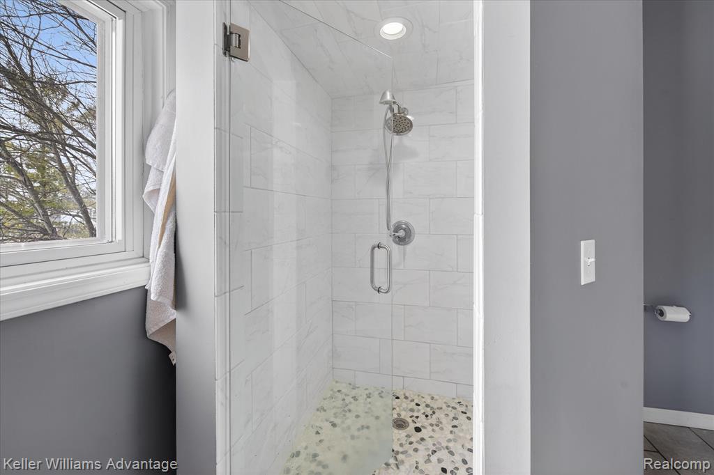 47707 Rochester Drive, Novi, MI — Photo 24