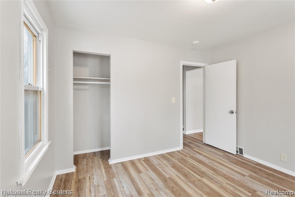 6027 Wilmer Street, Westland, MI — Photo 13