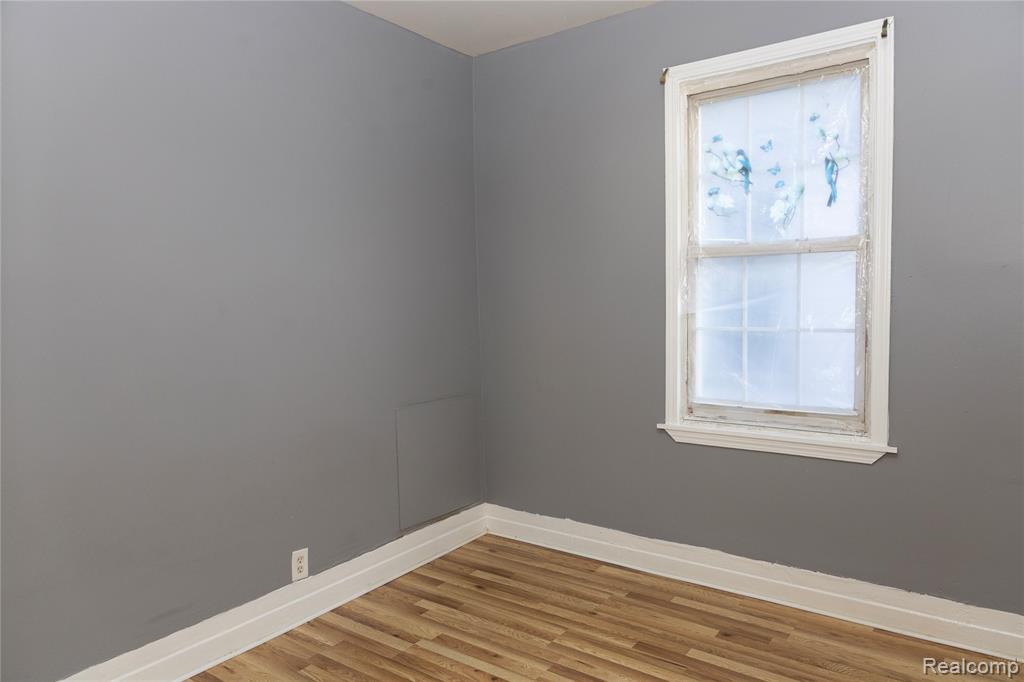 2441 Holbrook Street, Hamtramck, MI 48212 — Photo 16