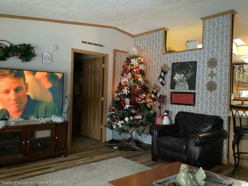 2326 Mark Street, Croswell, MI 48422 — Photo 9