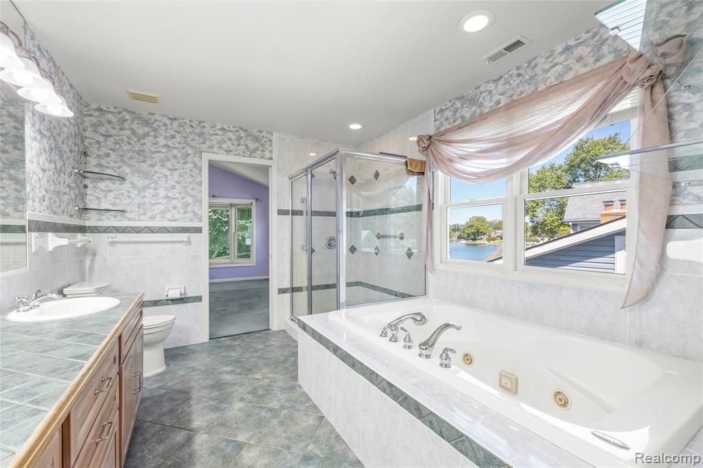 4333 Hunters Drive, Highland, MI 48356 — Photo 31