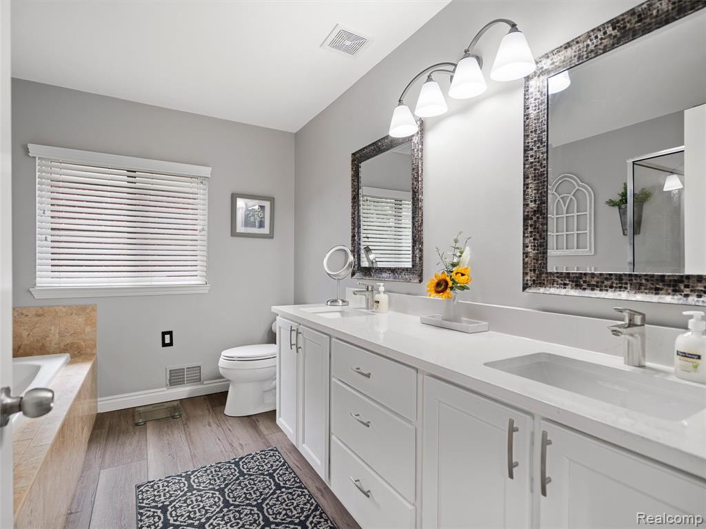 50318 Greycoat Lane, Macomb, MI 48044 — Photo 36