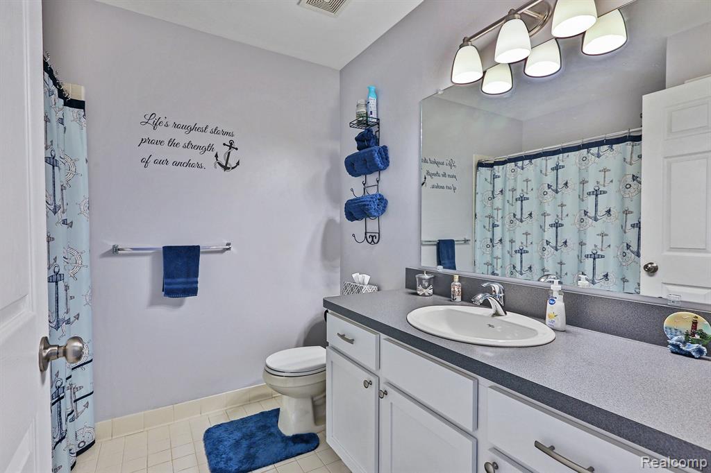 51699 ADLER PARK Drive W, Chesterfield, MI — Photo 15