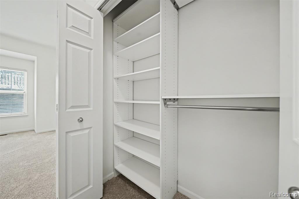 638 W Bluff Court, 31, Rochester Hills, MI 48307 — Photo 15