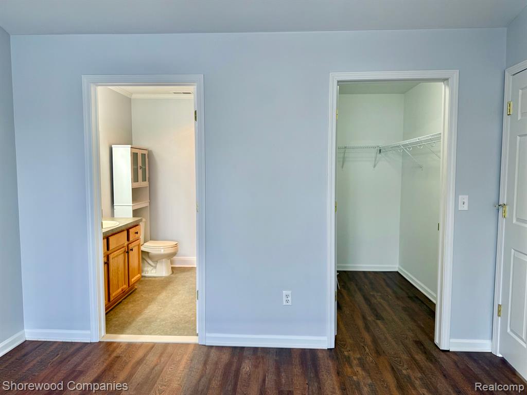 46116 Rhodes Drive, Macomb, MI 48044 — Photo 14