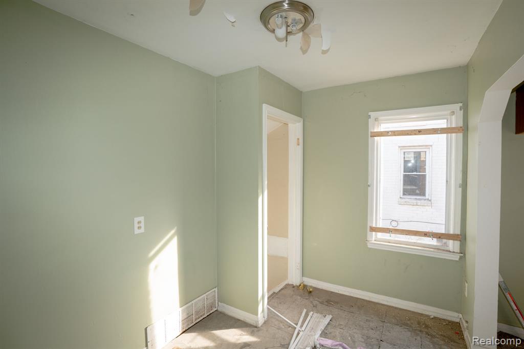 5045 Cadieux Road, Detroit, MI 48224 — Photo 12
