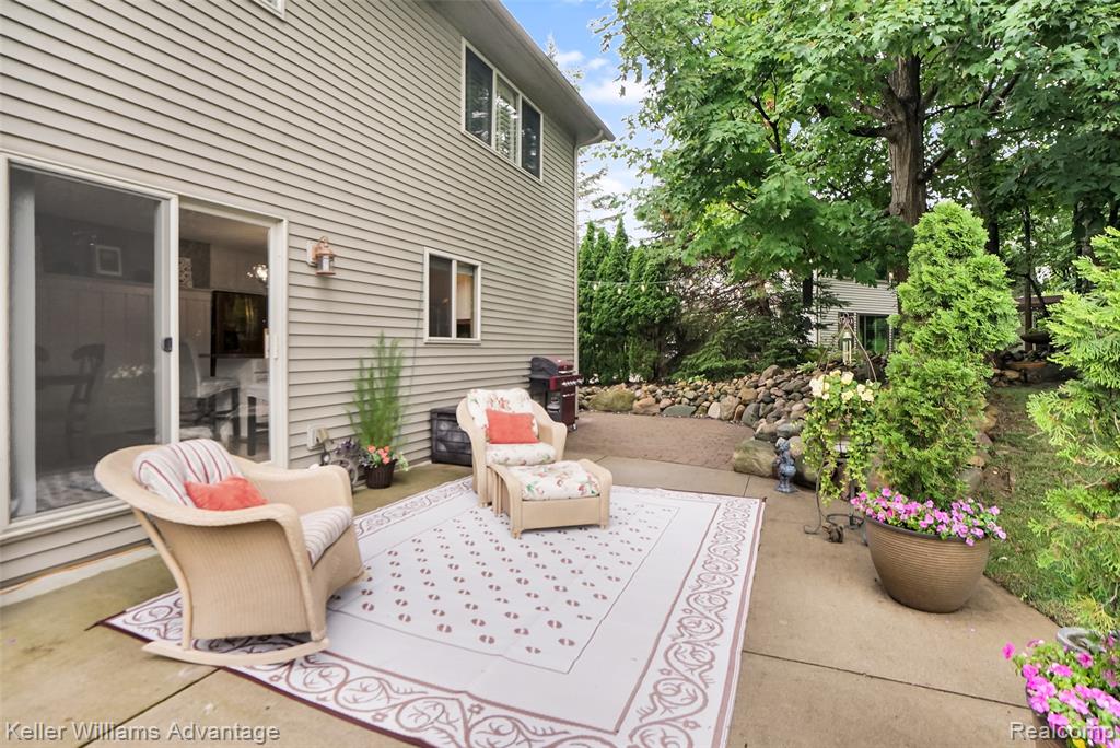 634 Olivia Drive, Milford, MI 48381 — Photo 4
