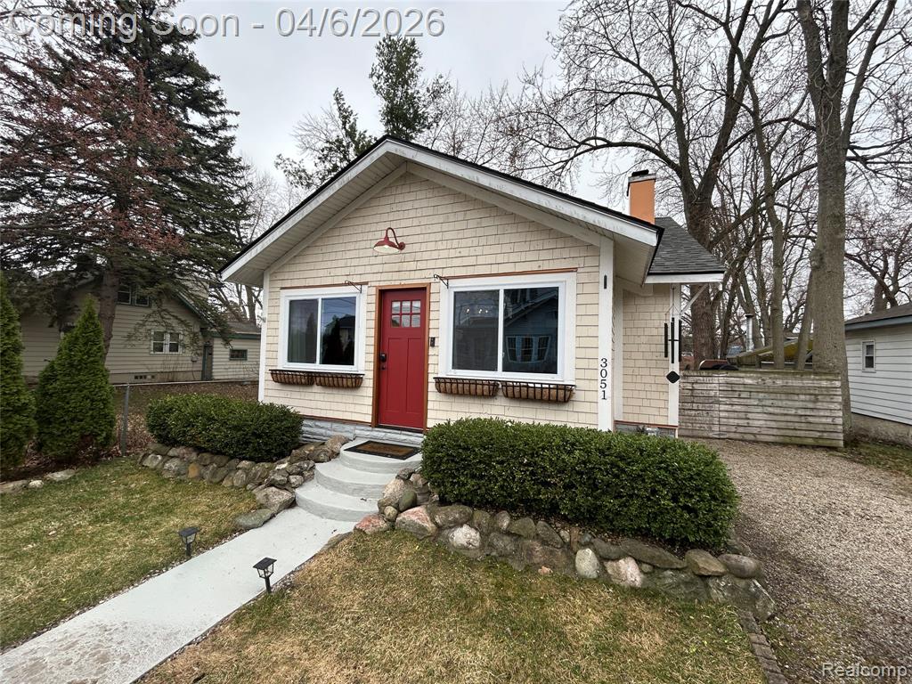 3051 Kenrick Street, Keego Harbor, MI 48320 — Photo 2