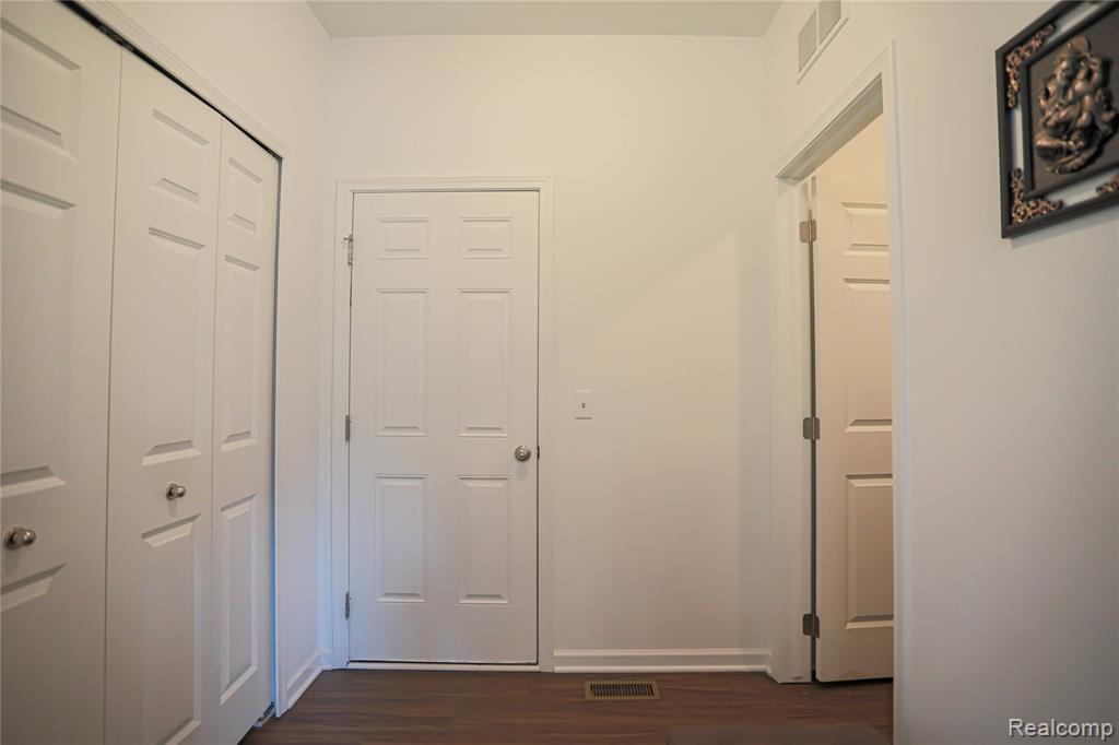 20776 Wexford Drive, Macomb, MI 48044 — Photo 42