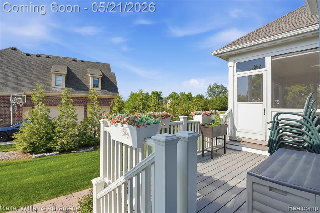 37125 White Tail Court, Farmington, MI 48335 — Photo 50