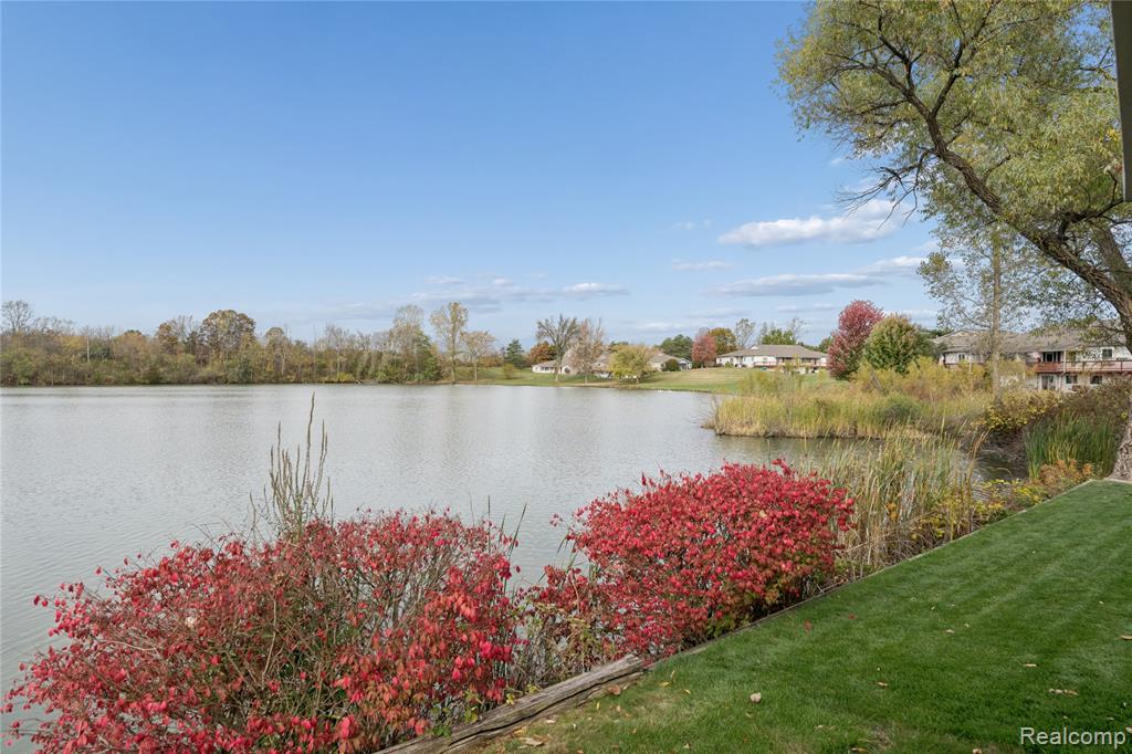 9502 Fenwin Drive, Grand Blanc, MI 48439 — Photo 47