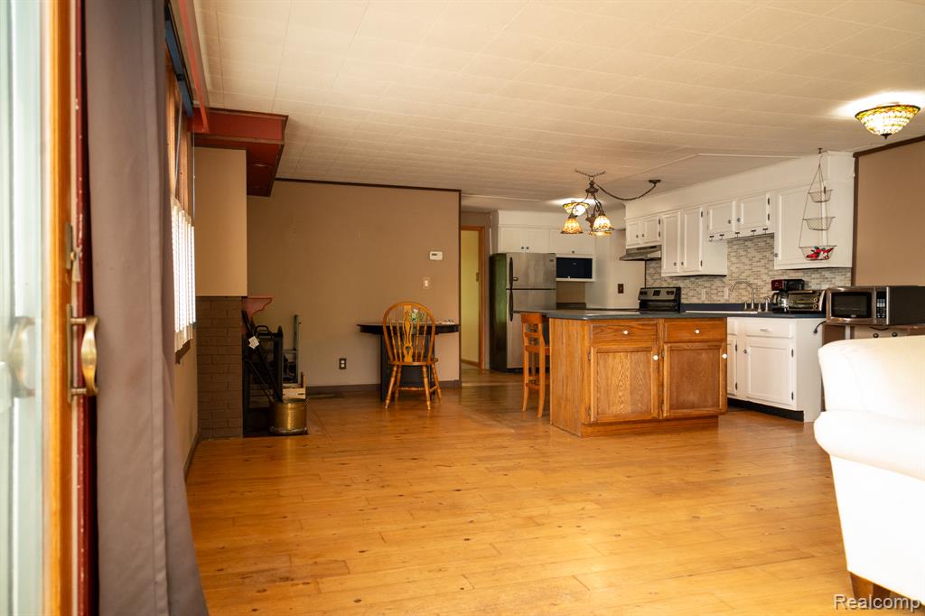 3236 Shady Oak Drive, Columbiaville, MI 48421 — Photo 18