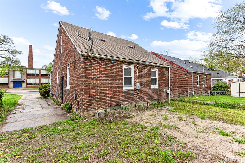 19786 Prevost Street, Detroit, MI 48235 — Photo 32