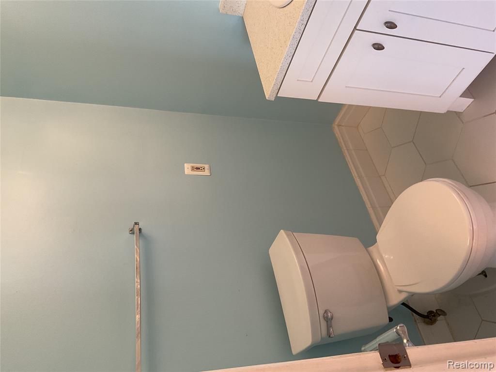 6103 Orchard Lake Road, 203, West Bloomfield, MI — Photo 24
