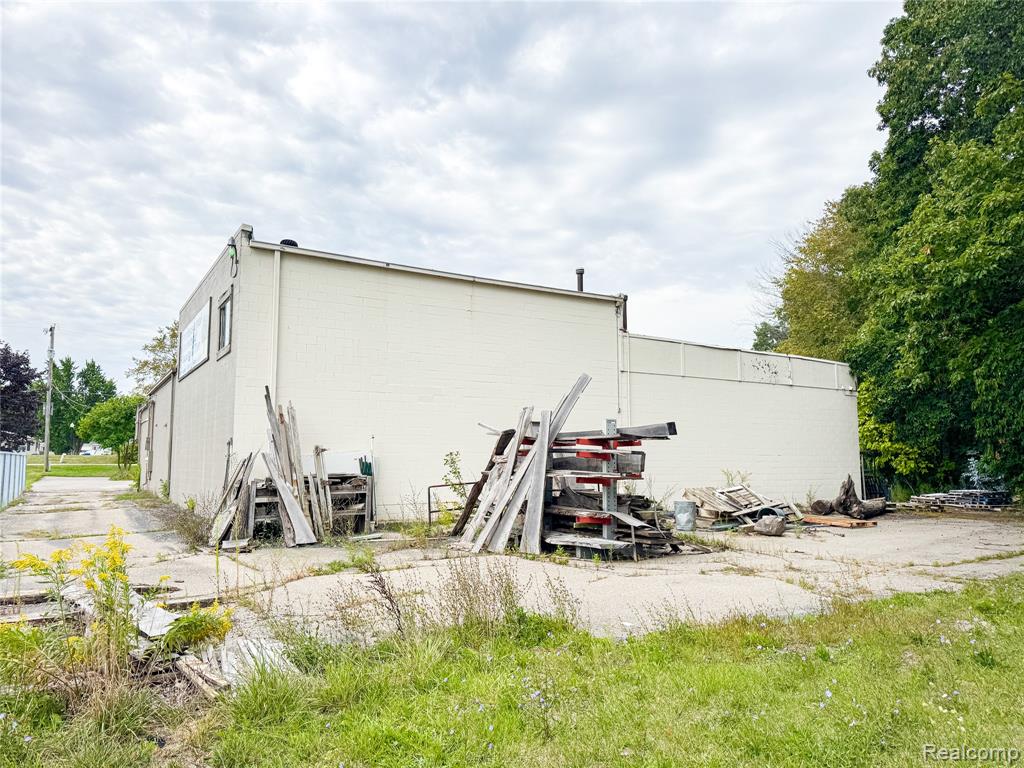 16745 Dixie Highway - Photo 2