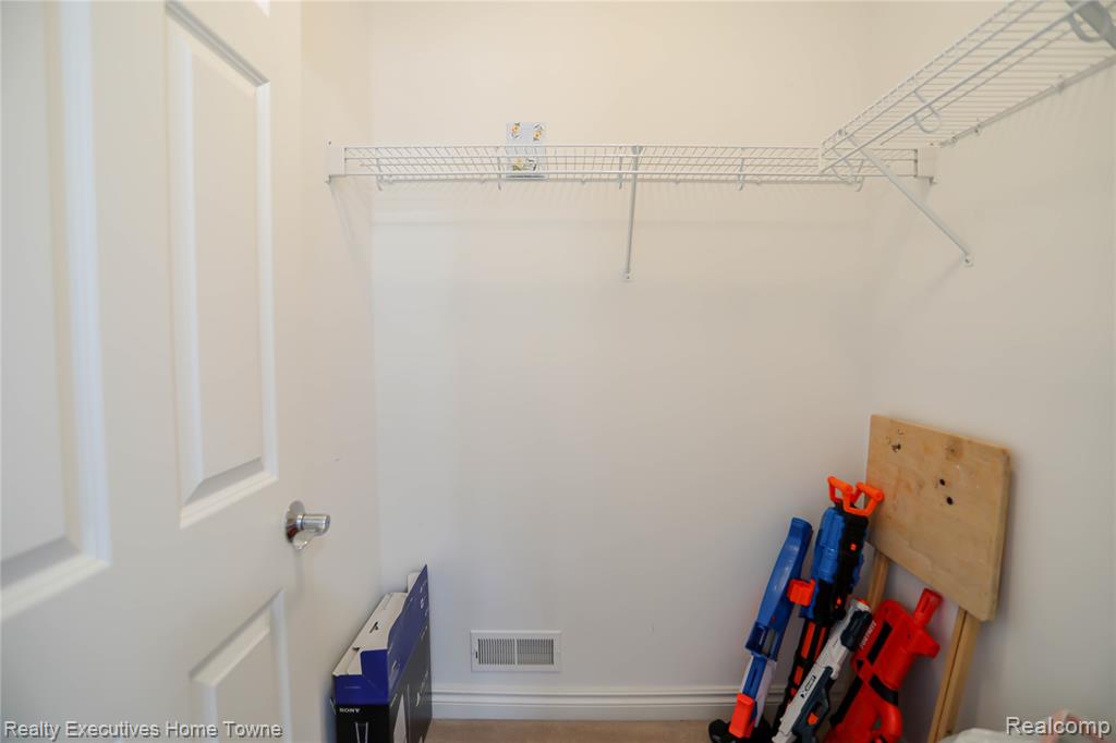 47909 Milonas Drive, Utica, MI 48315 — Photo 67