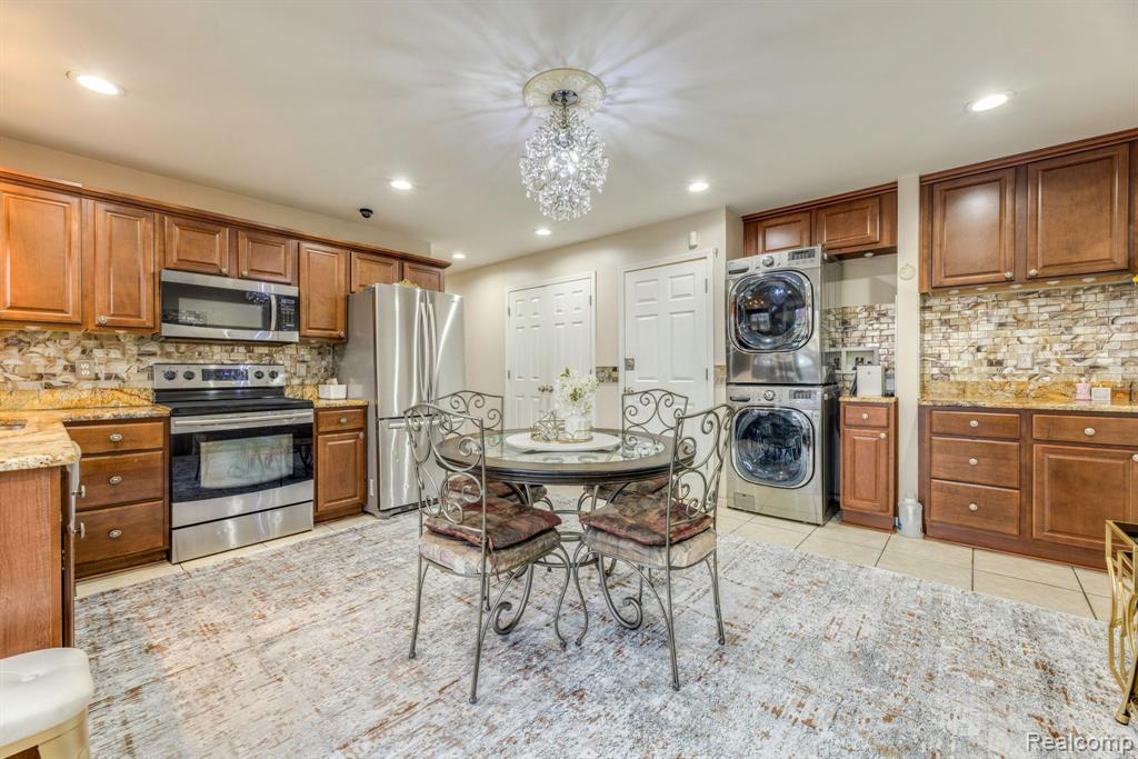 4021 RICHFIELD Drive, Sterling Heights, MI 48314 — Photo 15
