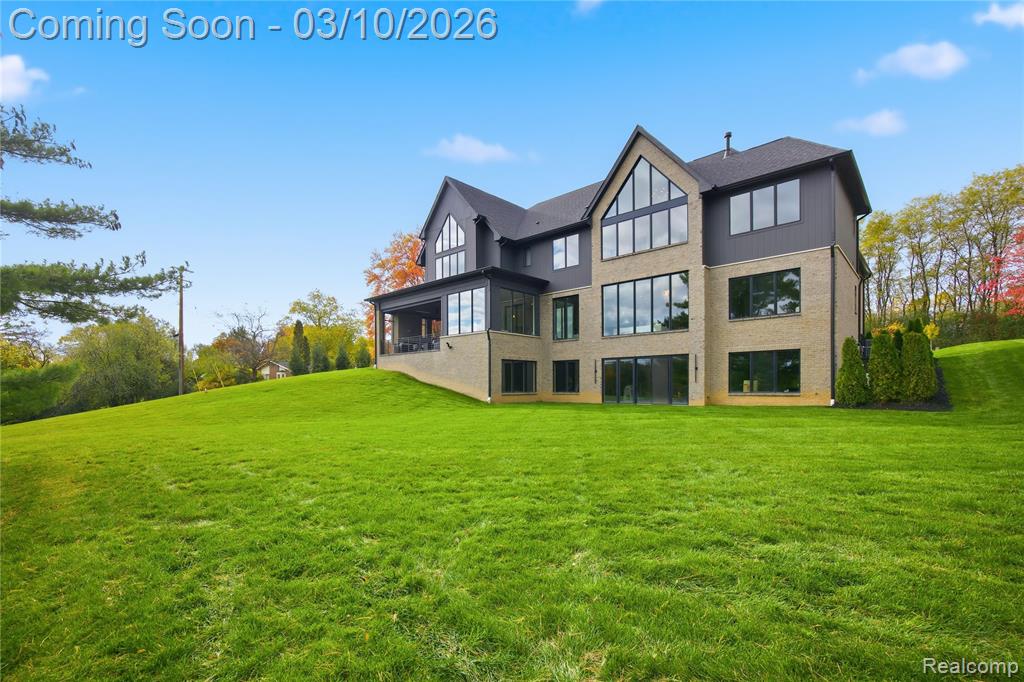 3281 Chickering Lane, Bloomfield Hills, MI 48302 — Photo 40