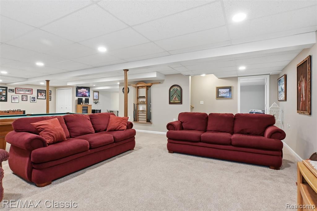 9260 Liberty Court, Livonia, MI 48150 — Photo 17