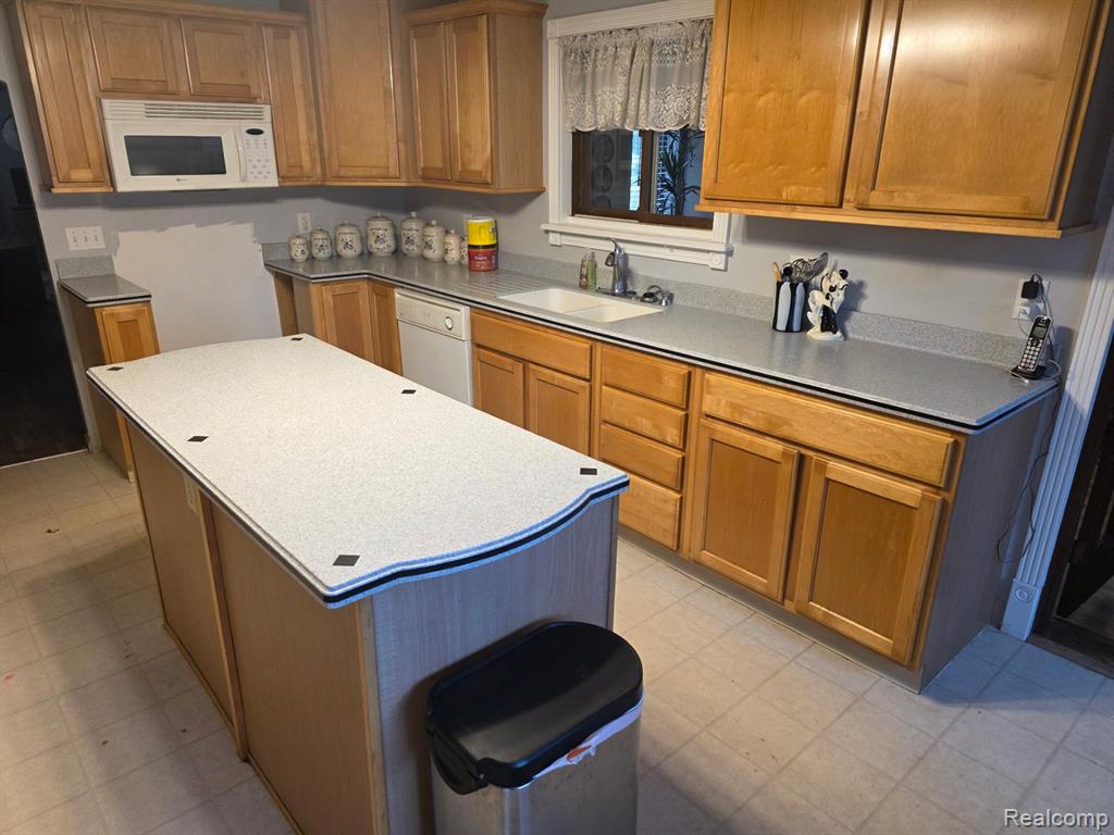 721 Lee Avenue, Vicksburg, MI 49097 — Photo 3