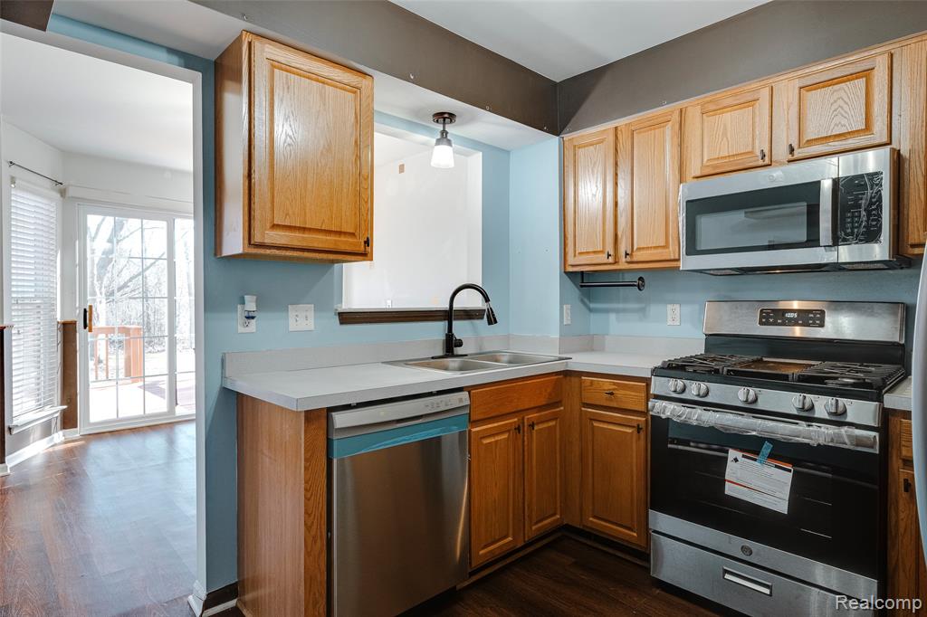 4753 Grove Court, Canton, MI 48188 — Photo 19