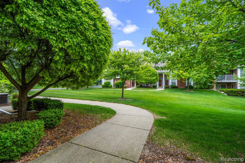 4436 Berkshire Drive, 173, Sterling Heights, MI 48314 — Photo 23