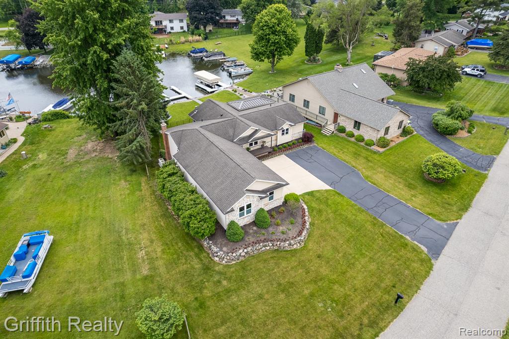 1158 Camelot Drive, Pinckney, MI 48169 — Photo 6