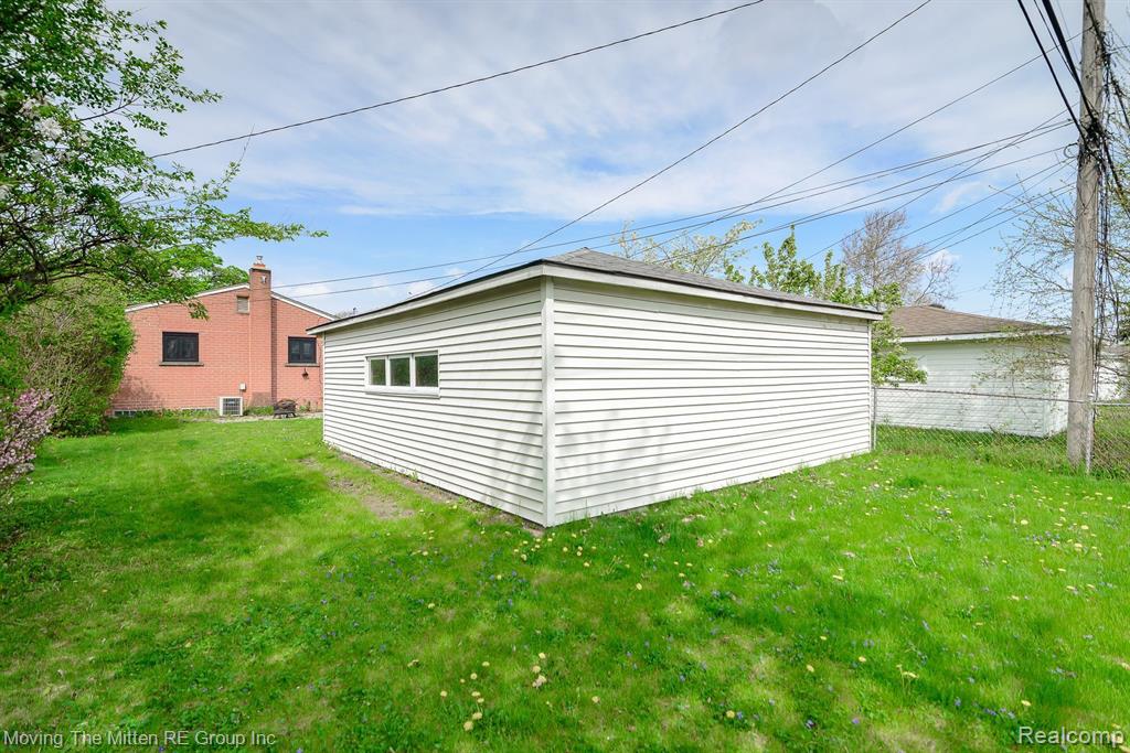 6604 COLONIAL Street, Dearborn Heights, MI 48127 — Photo 29