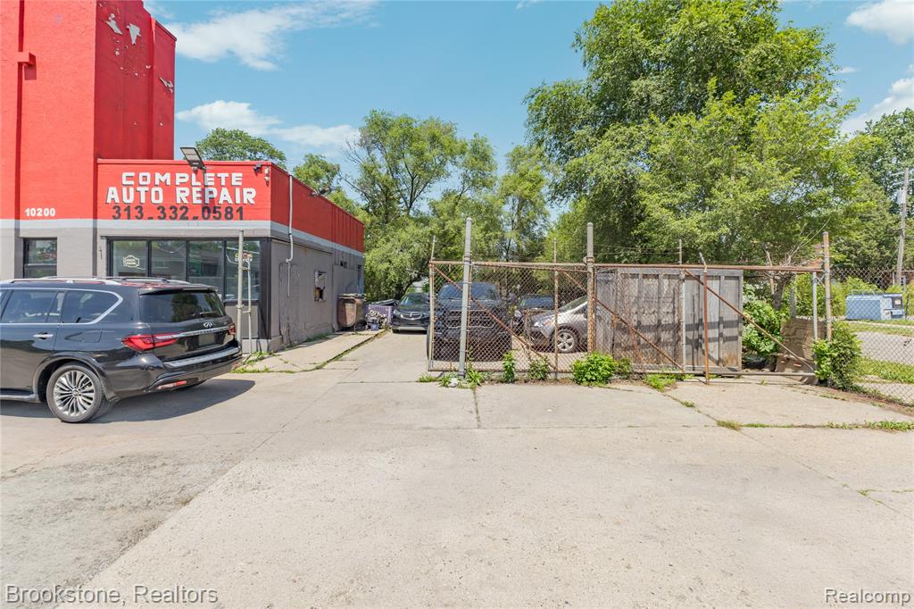 10200 Whittier Street, Detroit, MI 48224 — Photo 11