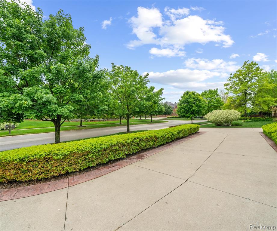 17747 PARKSHORE Drive, Northville, MI 48168 — Photo 11