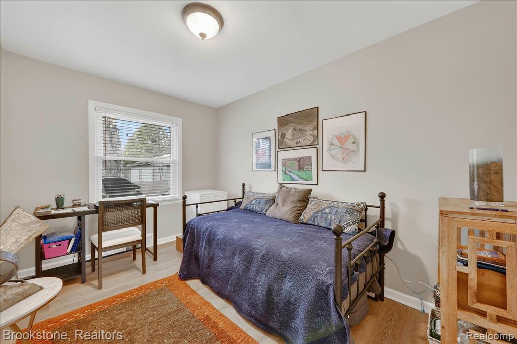 15636 Kirkshire Avenue, Beverly Hills, MI 48025 — Photo 21
