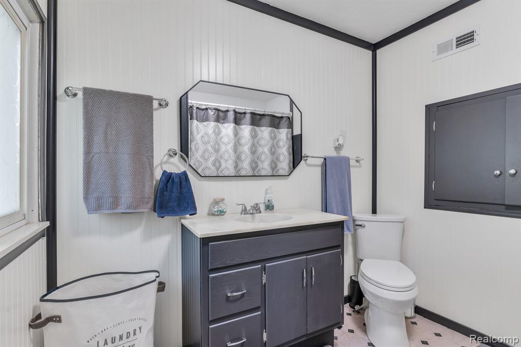 8188 BIRCH RUN Road, Millington, MI 48746 — Photo 23
