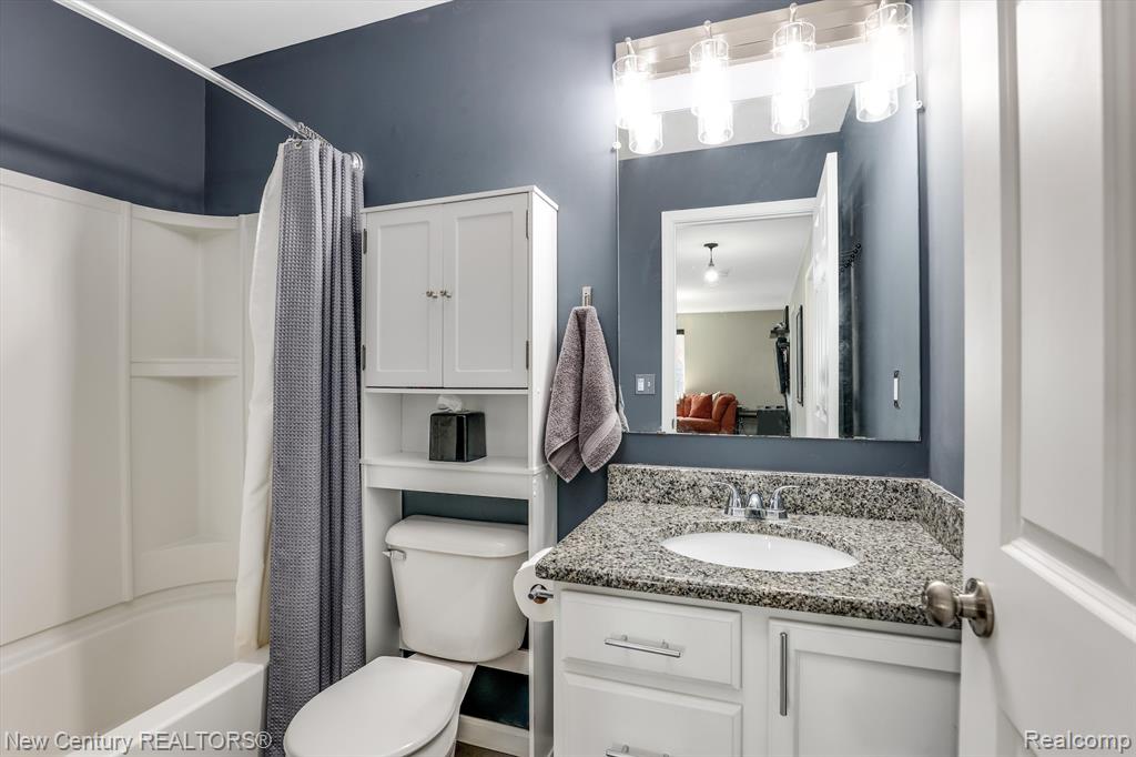 8421 Walnut Hill, Dexter, MI 48130 — Photo 29