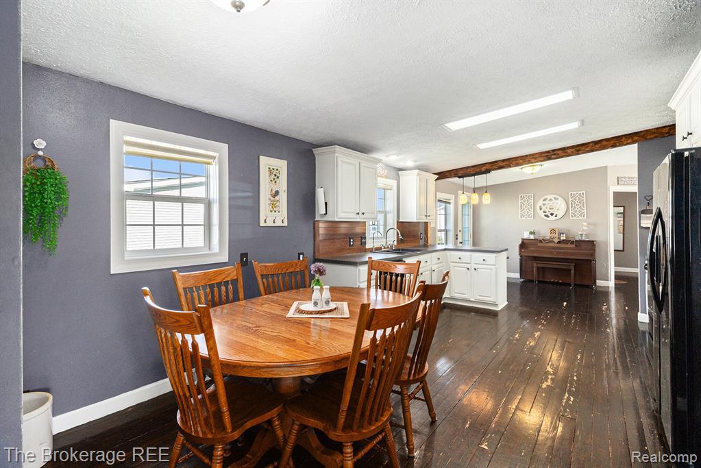 6195 Andora Avenue, Fenton, MI 48430 — Photo 8