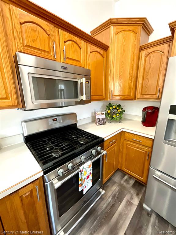 8228 CALKINS Road, Flint, MI 48532 — Photo 17
