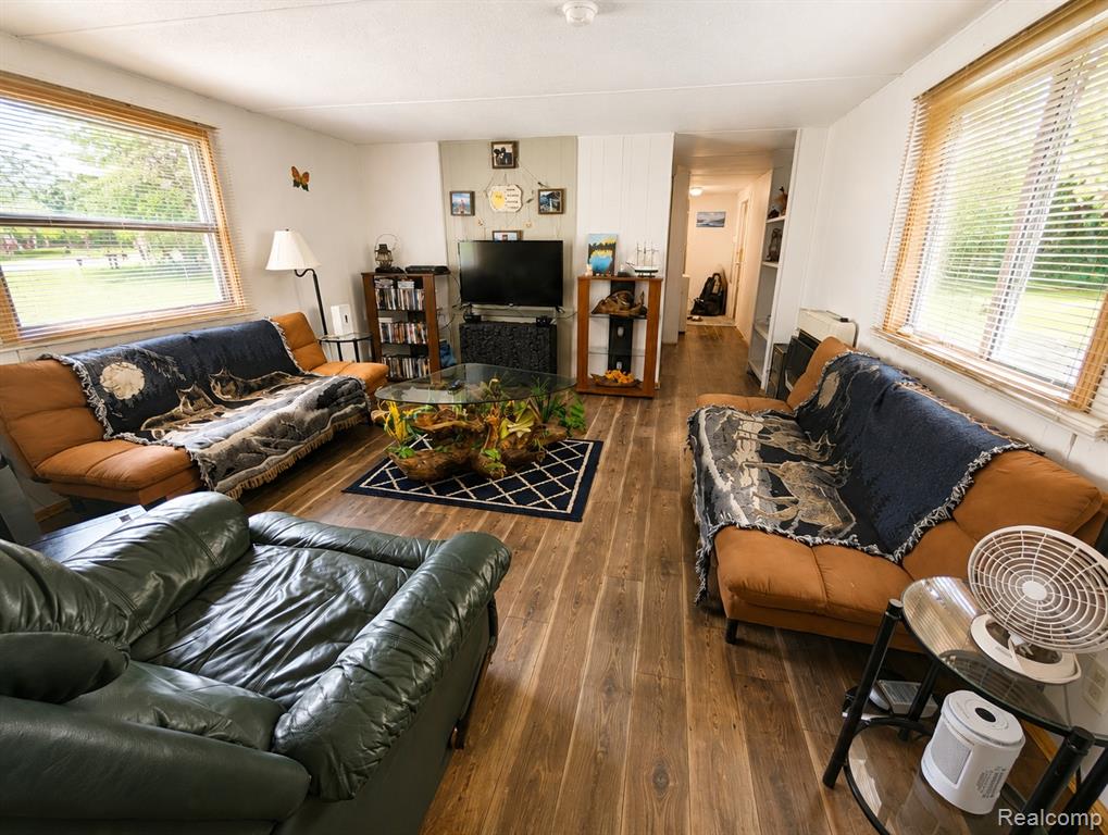 643 N Hockaday Road, Gladwin, MI 48624 — Photo 3