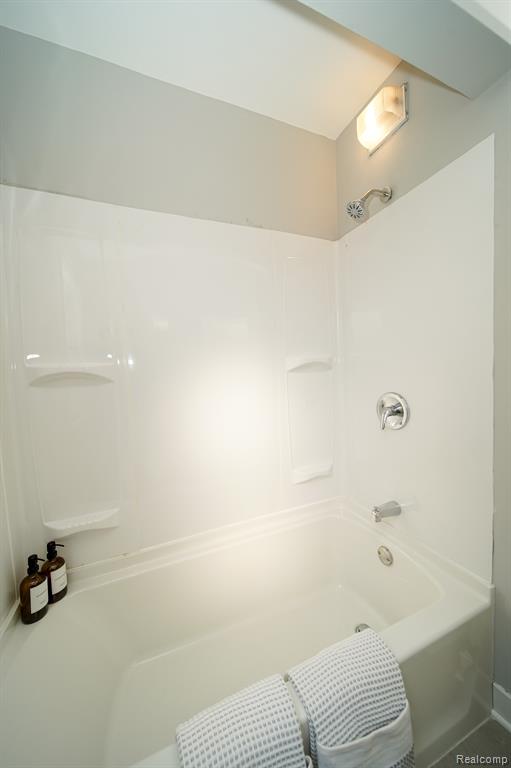750 E Hayes Avenue, Hazel Park, MI 48030 — Photo 30