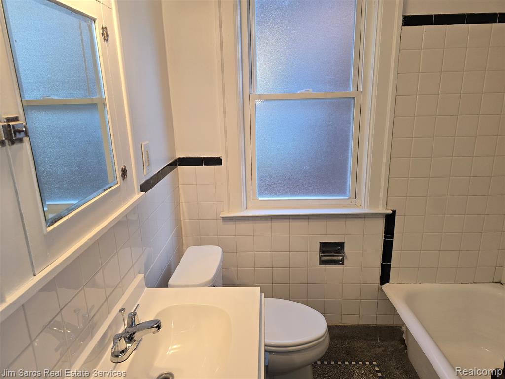 843 Beaconsfield 1S, Grosse Pointe Park, MI 48230 — Photo 9