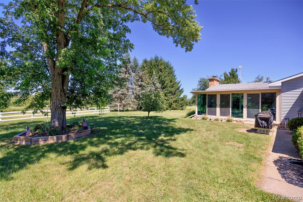 595 N Cedar Road, Fowlerville, MI 48836 — Photo 43