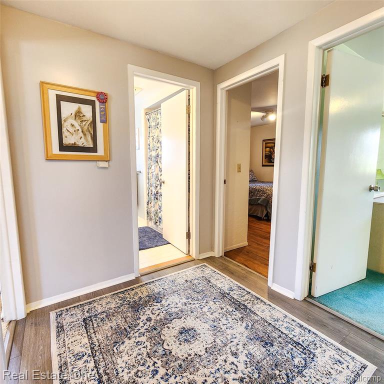 6942 Leslee Crest Drive, West Bloomfield, MI — Photo 23