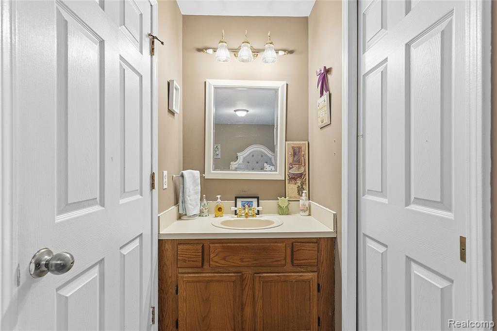 42 Rosebud Lane, Mount Clemens, MI 48043 — Photo 18
