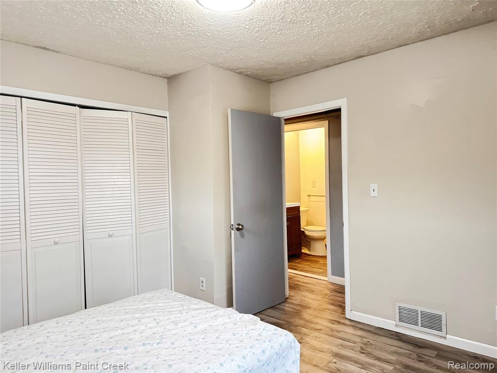 6768 Buckland Avenue, West Bloomfield, MI 48324 — Photo 18