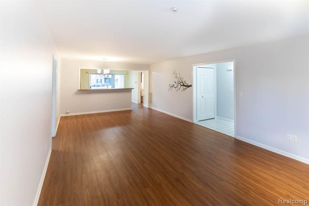 28460 CARLTON WAY Drive, Novi, MI 48377 — Photo 14