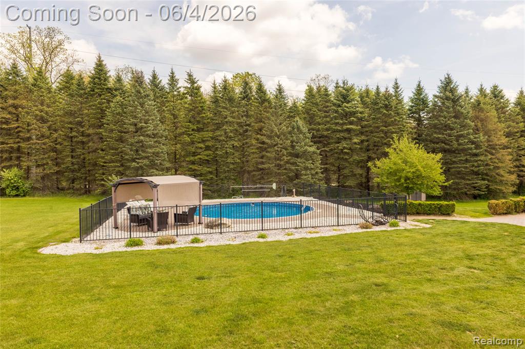 12621 Golden Oaks Drive, Milford, MI 48380 — Photo 17