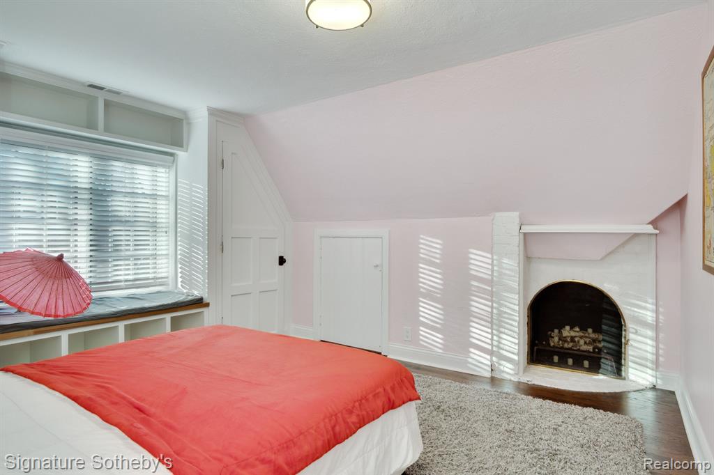 824 Wimbleton Drive, Birmingham, MI 48009 — Photo 30