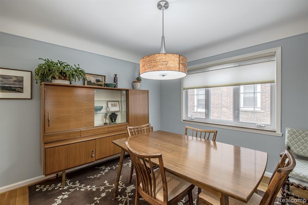 10846 Hart Avenue, Huntington Woods, MI — Photo 12